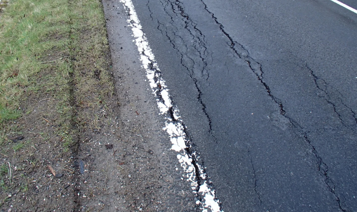 软土层对道路的影响